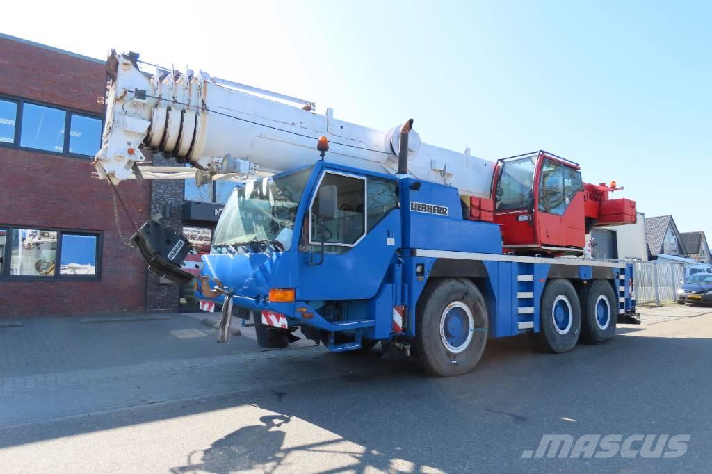 Liebherr LTM 1055-1 A/T 크레인