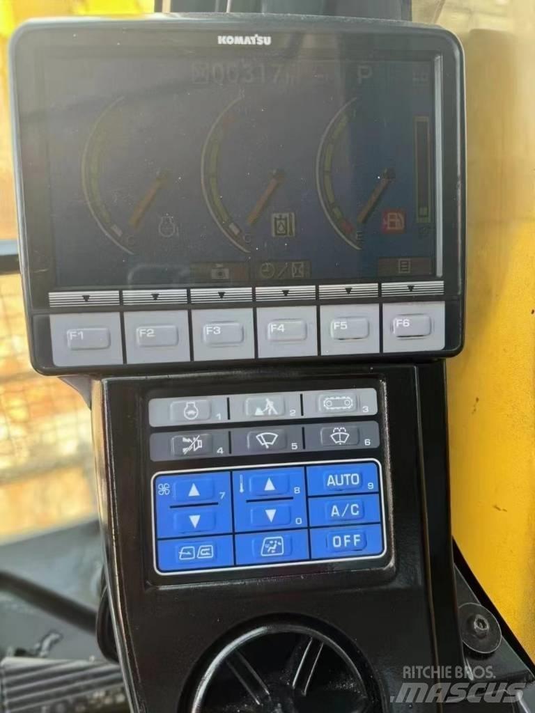 Komatsu 450LC-8 대형 굴삭기 29톤 이상