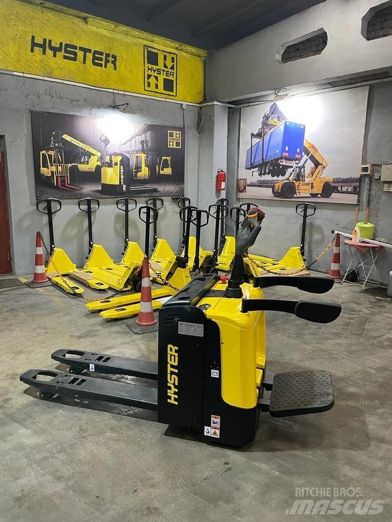 Hyster P2.0UTS 로우 리프터(승강대 포함)