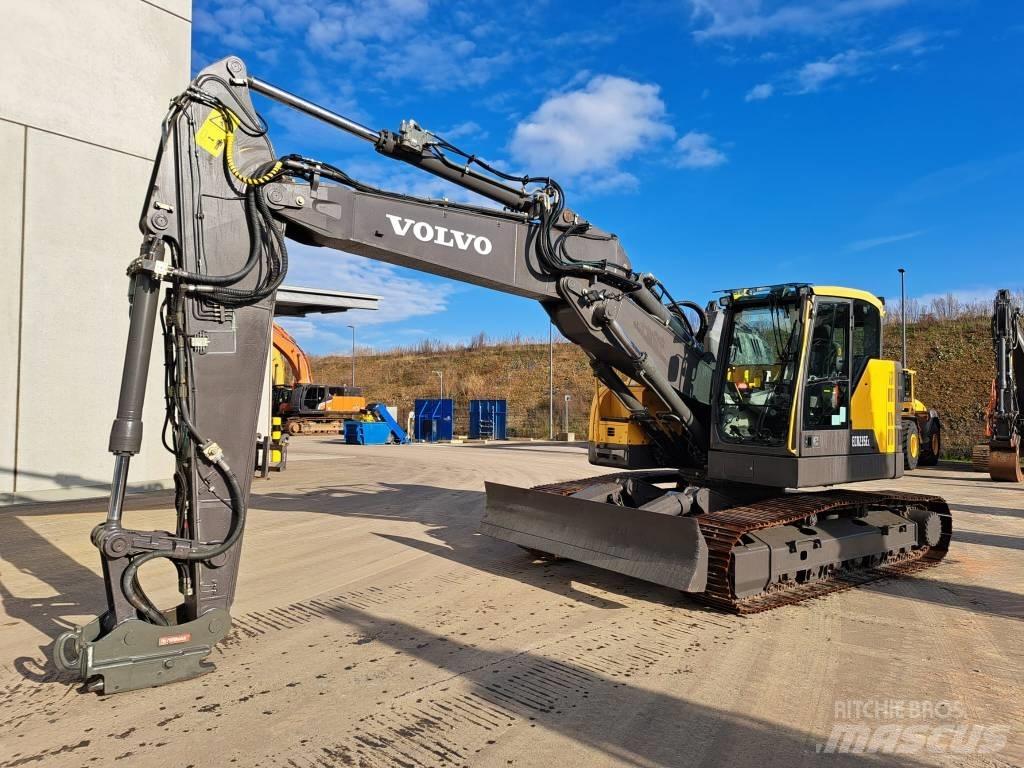 Volvo ECR 235 EL 대형 굴삭기 29톤 이상