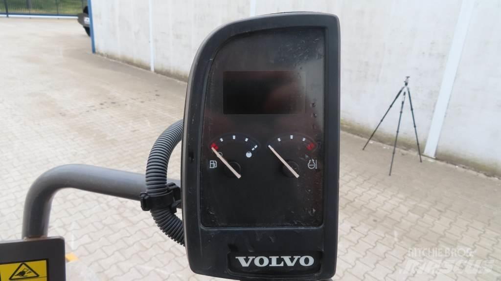 Volvo SD45B 싱글 드럼 롤러