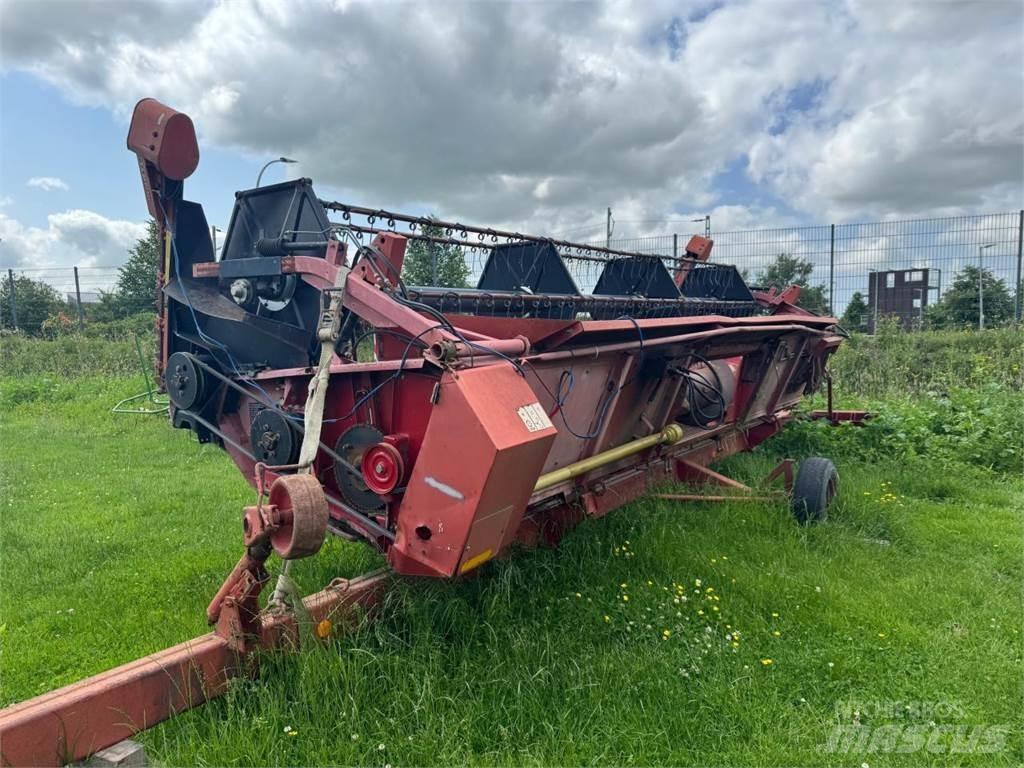 Case IH 1680 Axial 콤바인 수확기
