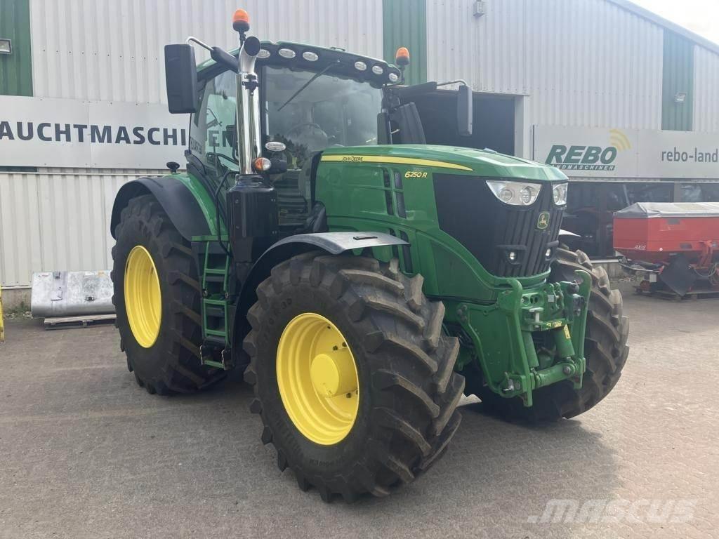 John Deere 6250R 트랙터