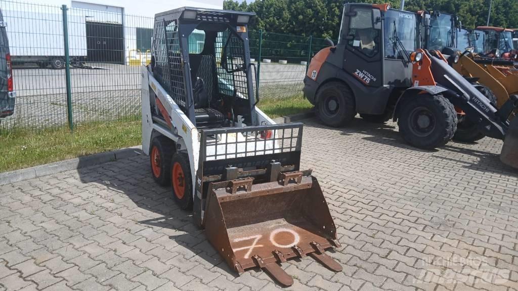 Bobcat S 70  스키드로더