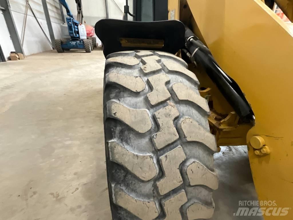 CAT 908 H  휠로우더