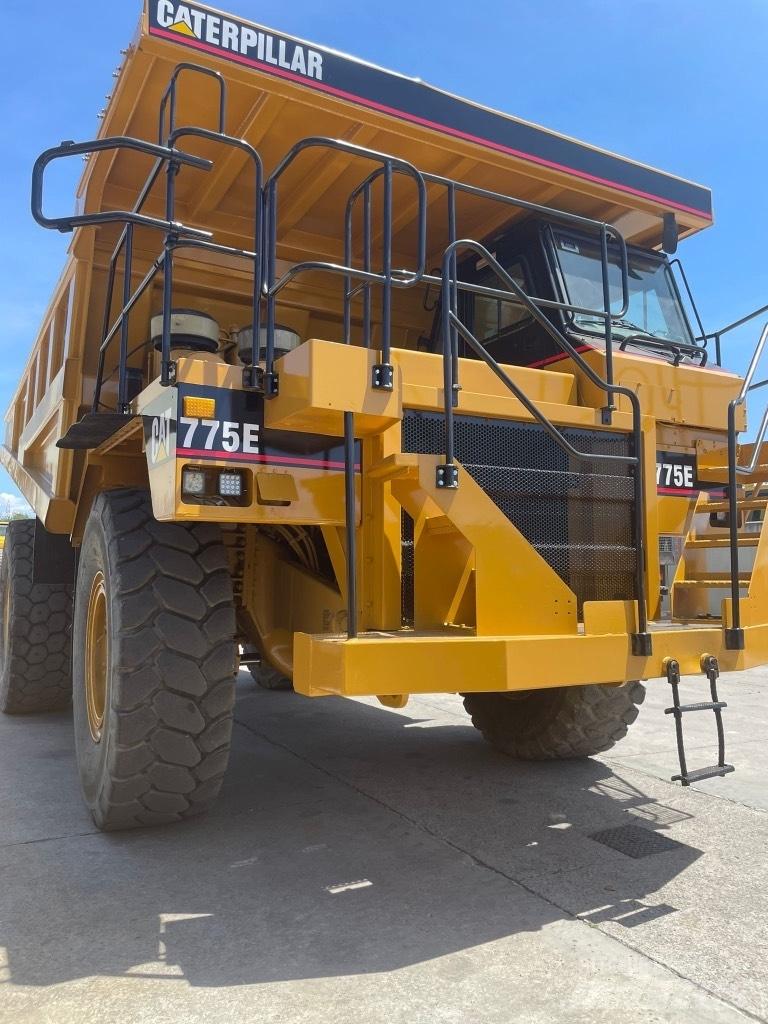 CAT Dumper 775E 초대형 덤프 트럭