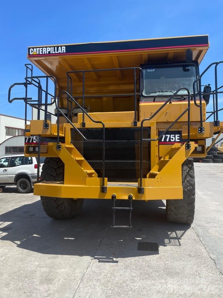CAT Dumper 775E 초대형 덤프 트럭