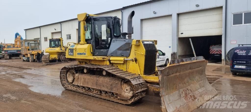 Komatsu D 61 EX-15 크롤러 도저