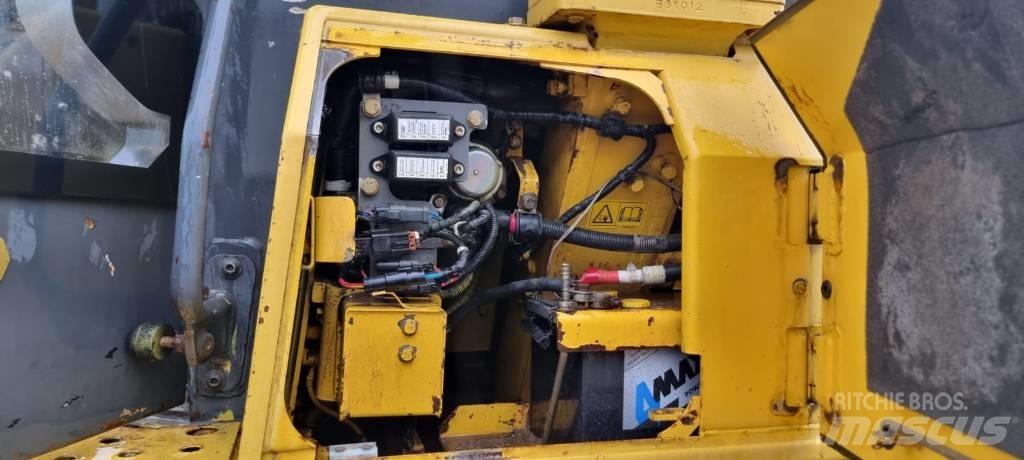 Komatsu D 61 EX-15 크롤러 도저