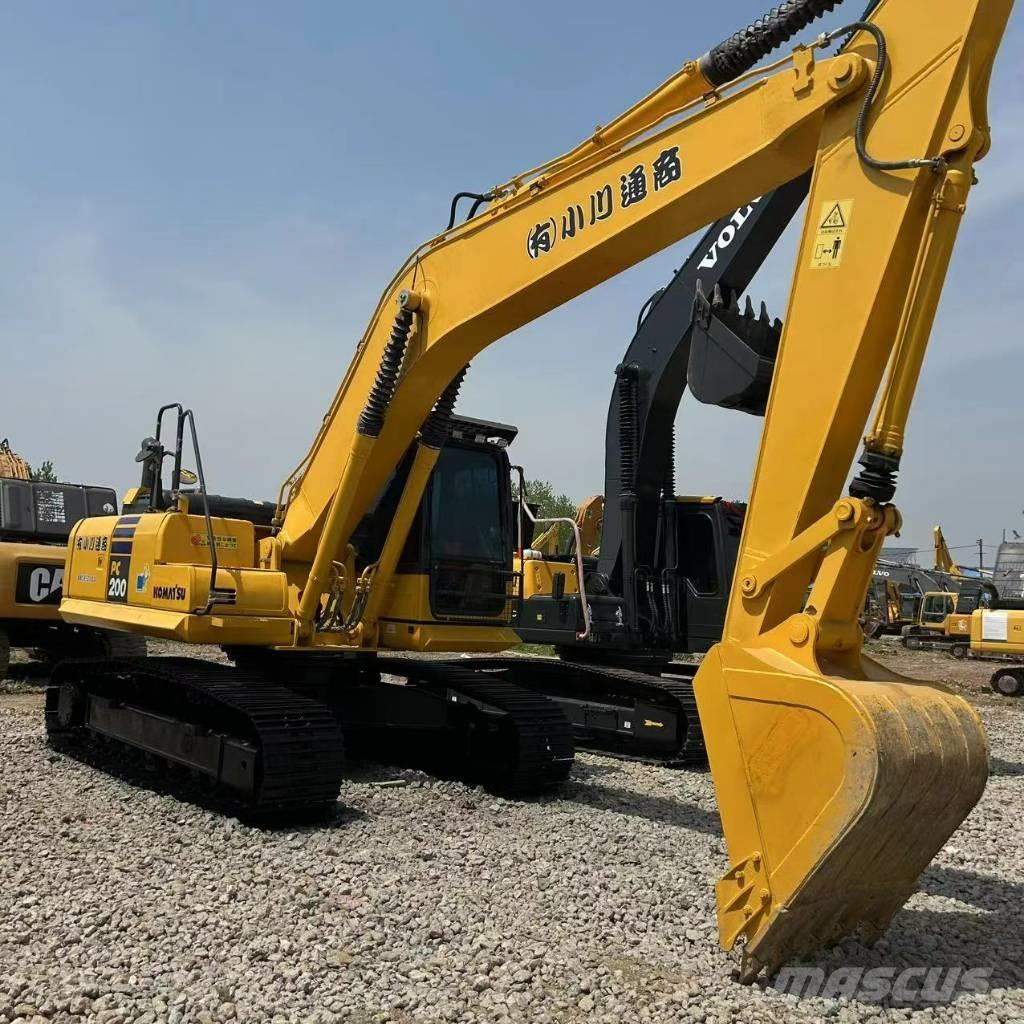 Komatsu PC 200-8 대형 굴삭기 29톤 이상