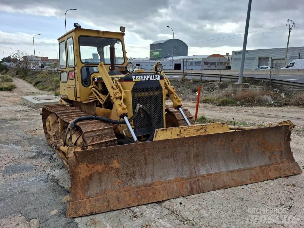 CAT D 4 D 크롤러 도저
