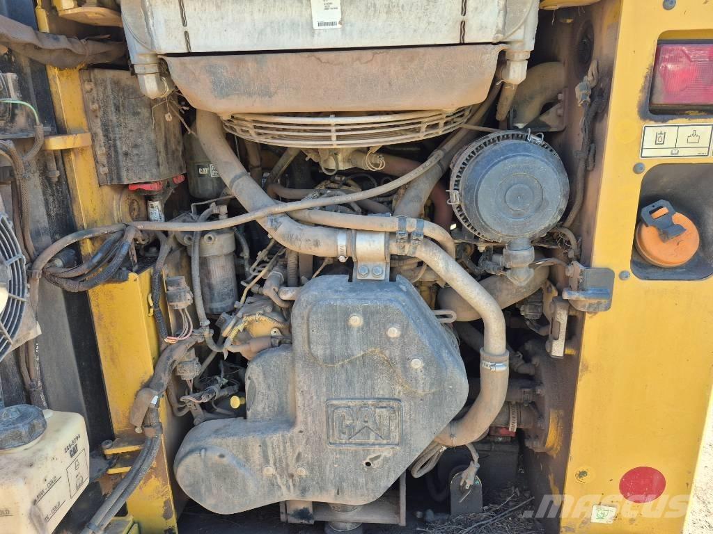 CAT 249 D  스키드로더