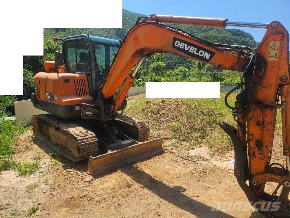 Doosan DX 55 소형 굴삭기 7톤 미만