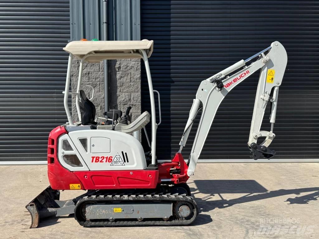 Takeuchi TB 216 소형 굴삭기 7톤 미만