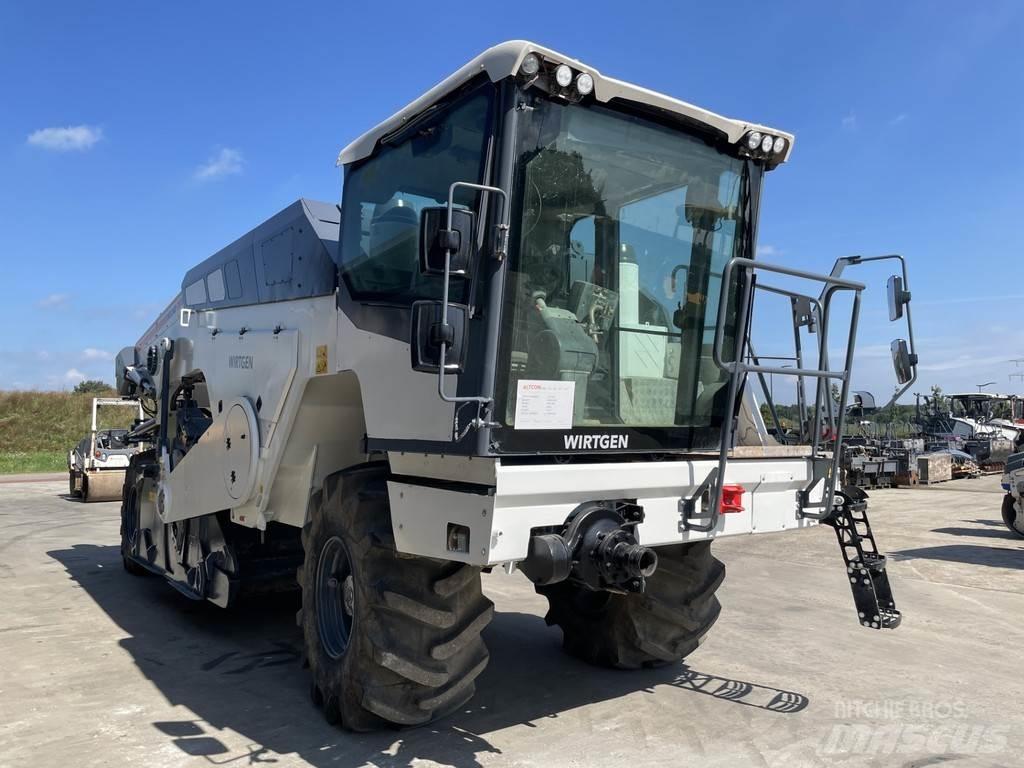 Wirtgen WR 240I 아스팔트 리사이클러