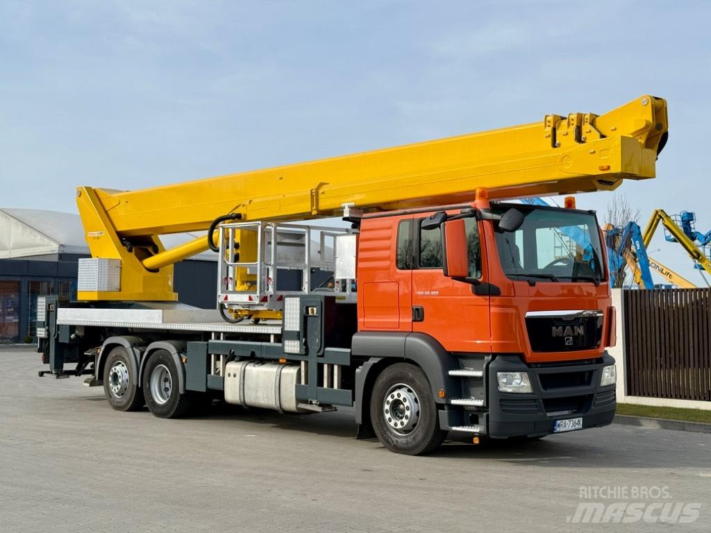 Wumag WT 530 트럭 탑재 고소작업대