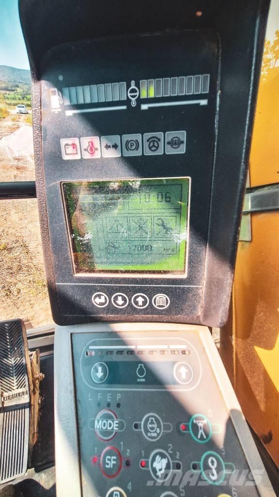 Liebherr R934C HDC 대형 굴삭기 29톤 이상