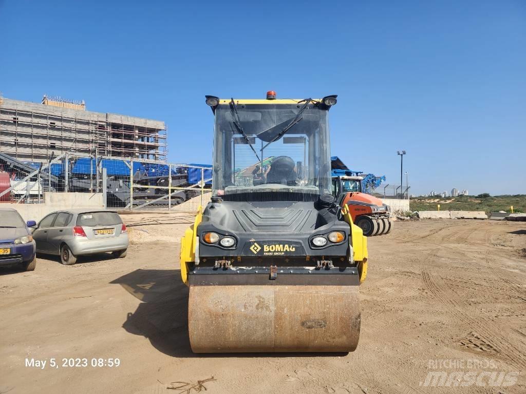 Bomag BW 154 AD-5 트윈 드럼 롤러