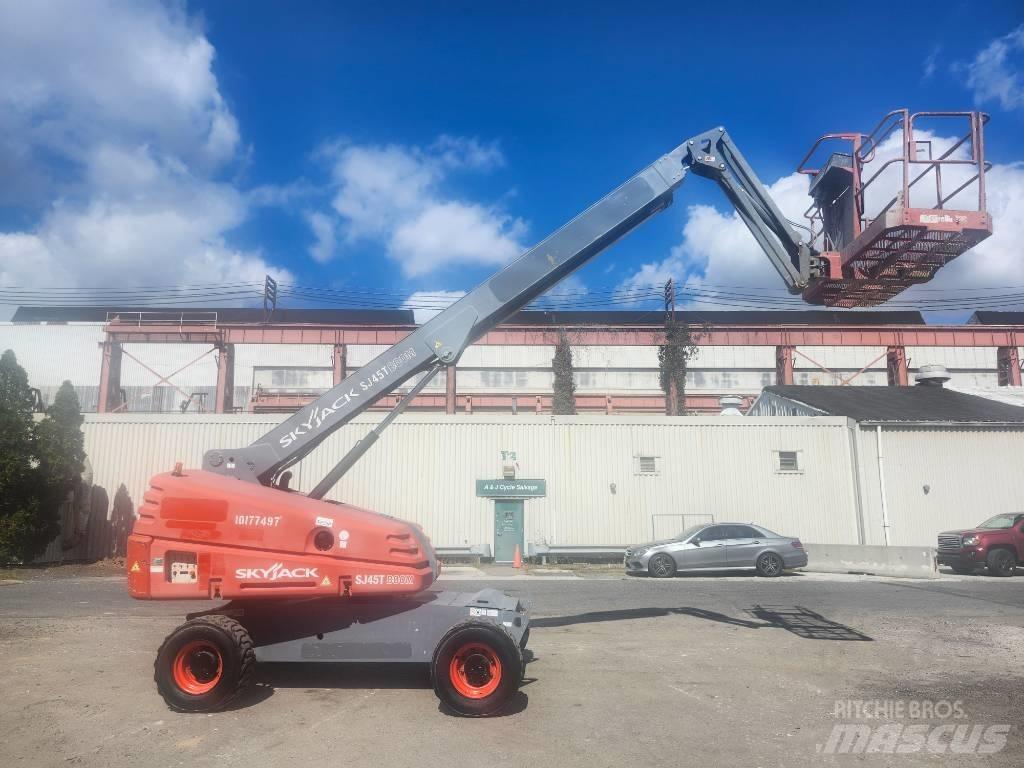 SkyJack SJ 45 T 견인식 전동이동 리프트