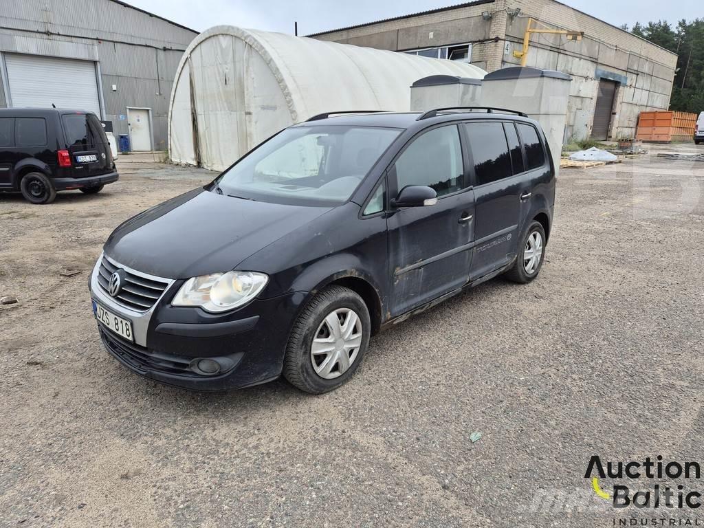 Volkswagen Touran 자동차
