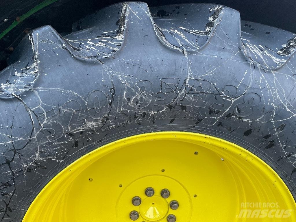 John Deere 6115R 트랙터
