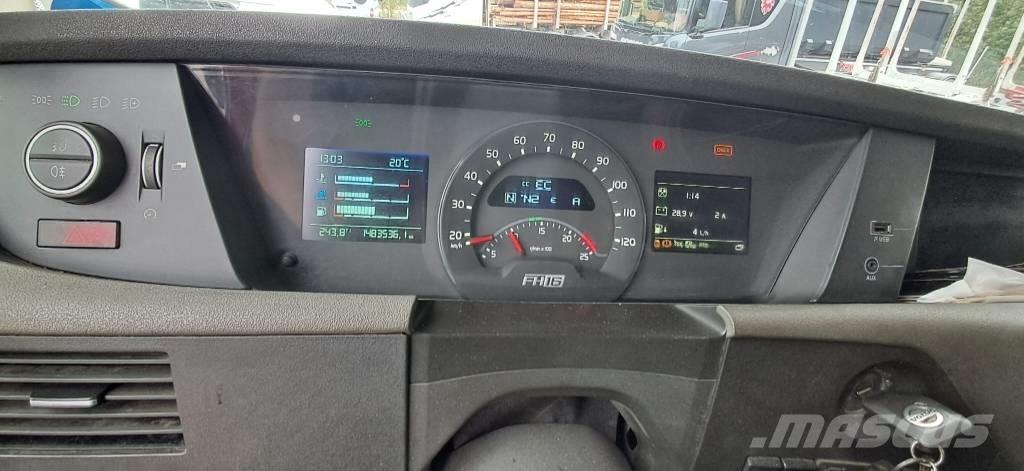 Volvo FH 16 750 목재 트럭
