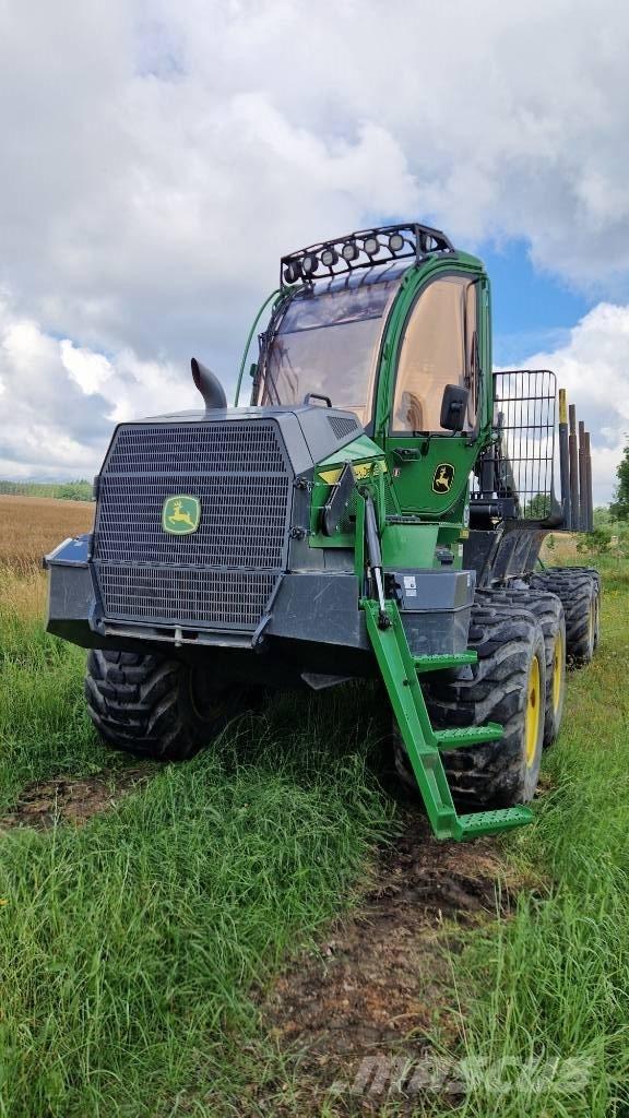 John Deere 1010G 원목 포워더