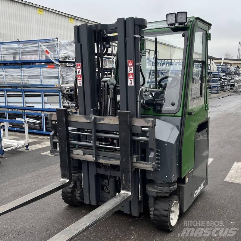 Combilift CBE 2500 4방향 리치트럭