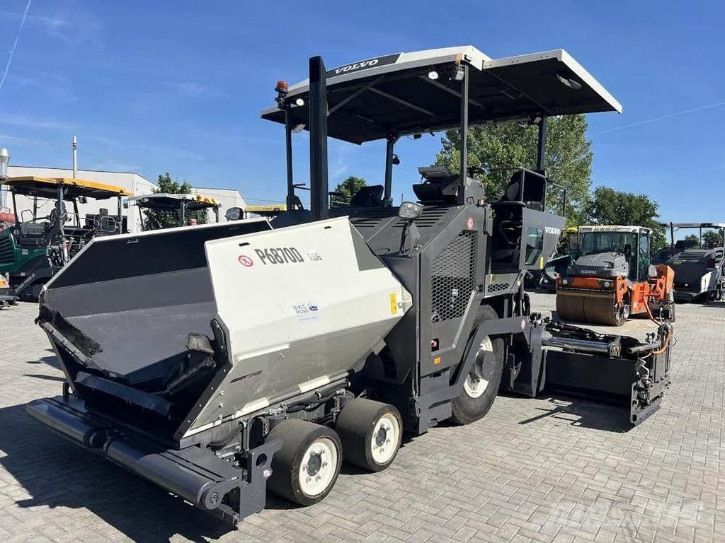 Volvo P 6870D 아스팔트 포장장비