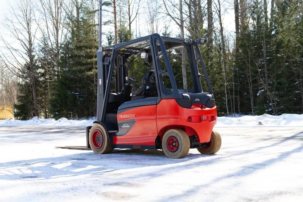 Linde E50 전동 지게차
