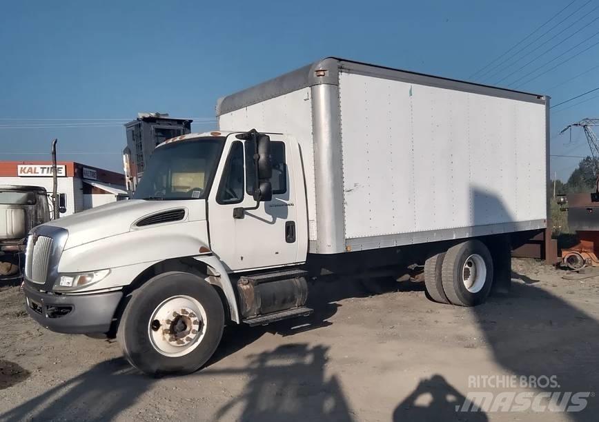 International 4300 탑차 트럭