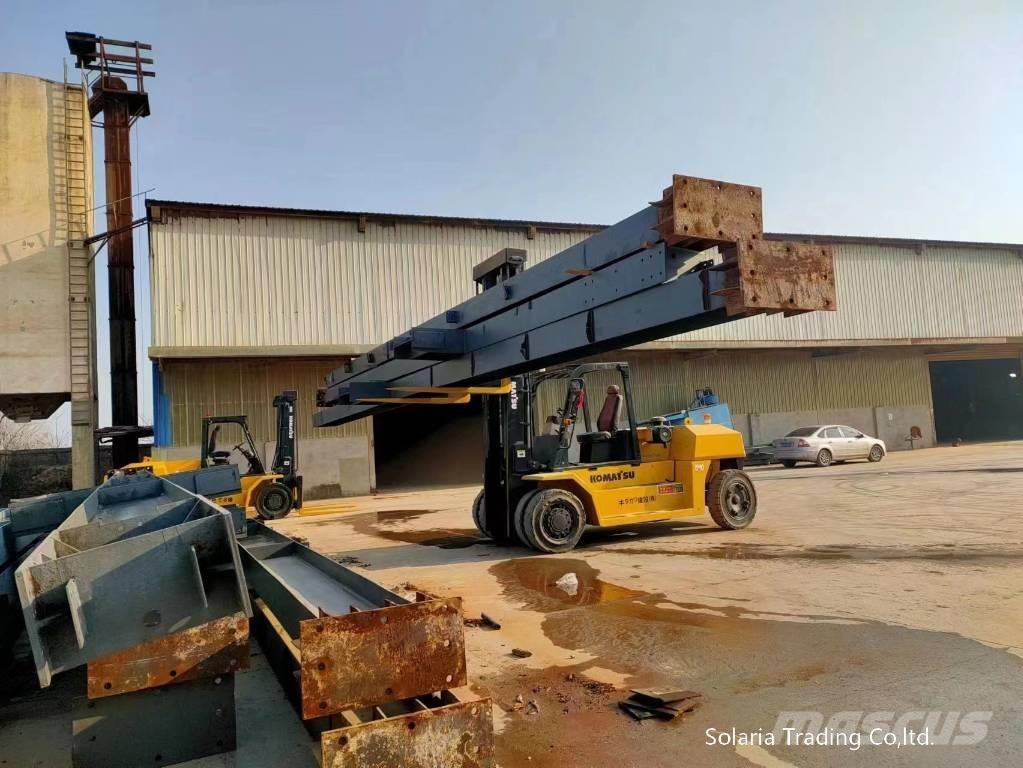 Komatsu FD 160E-8 디젤 지게차