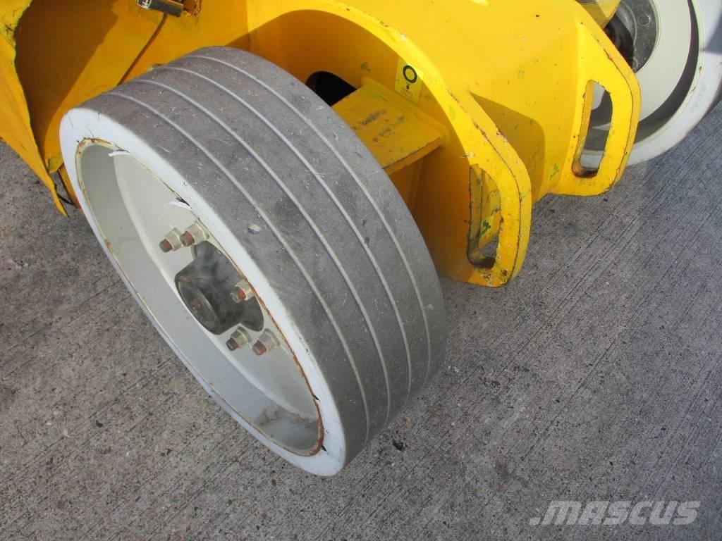 Manitou 120 AET JC 관절형 전동이동 리프트