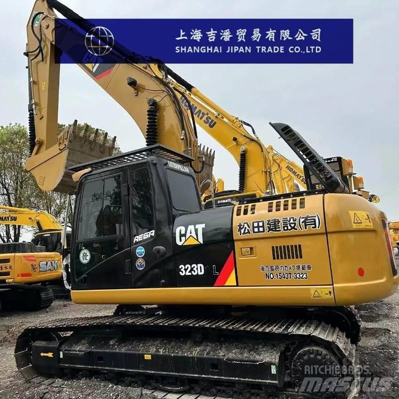 CAT 323 D 대형 굴삭기 29톤 이상