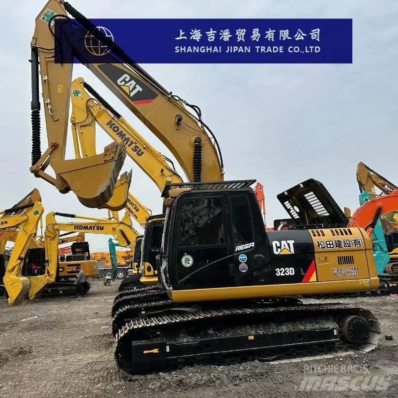 CAT 323 D 대형 굴삭기 29톤 이상