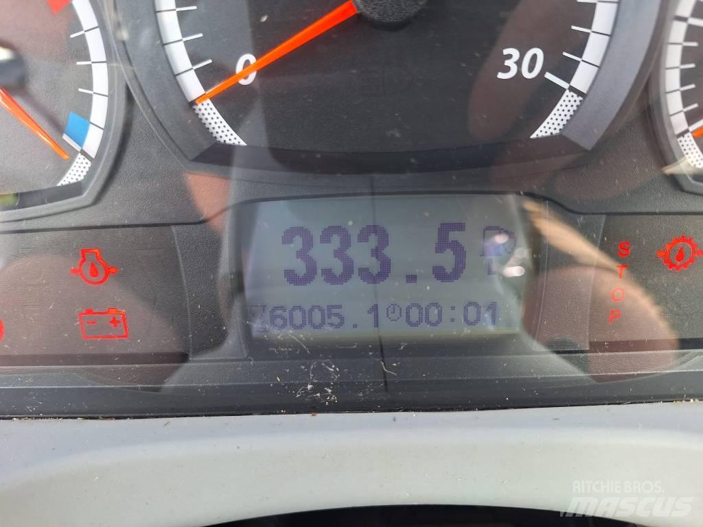 Valtra T194 Active 원목 채집운반기