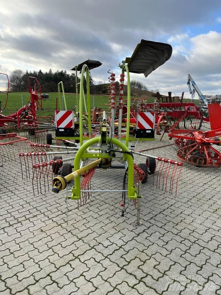 CLAAS Liner 450 갈퀴 및 테더