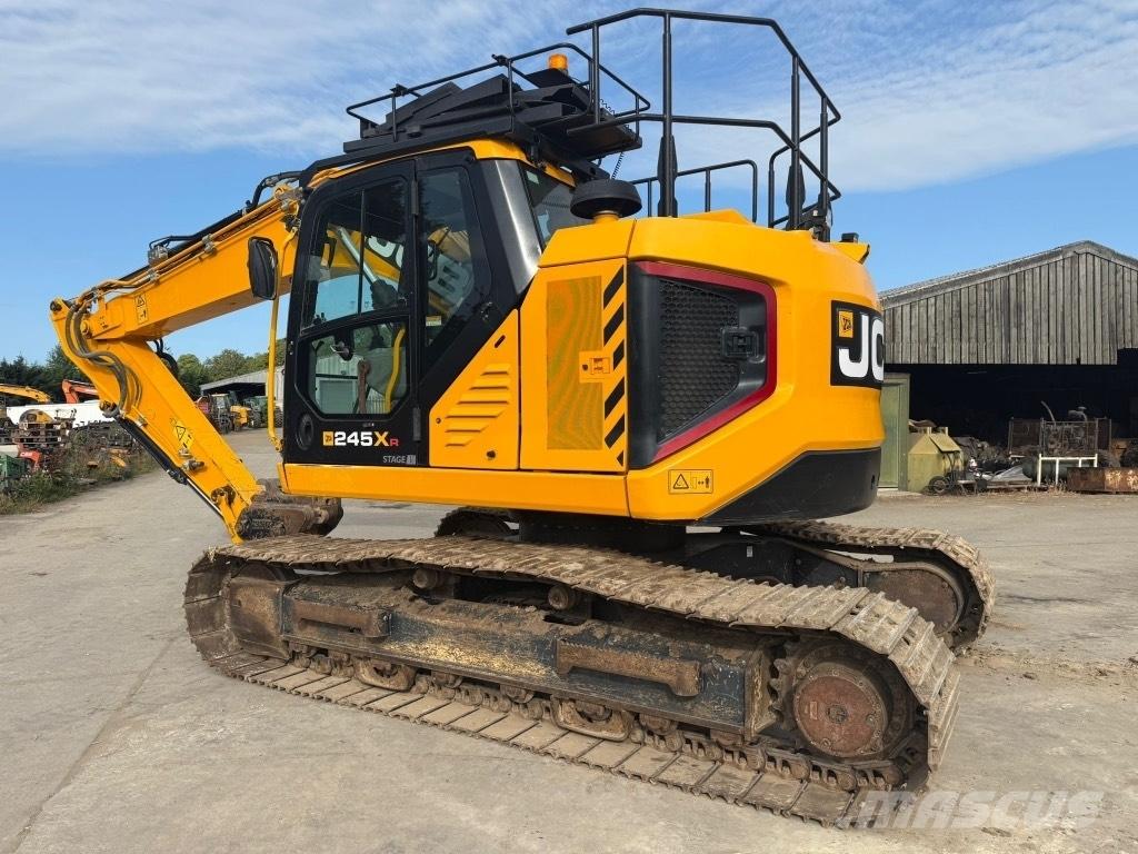 JCB 245 XLR 대형 굴삭기 29톤 이상