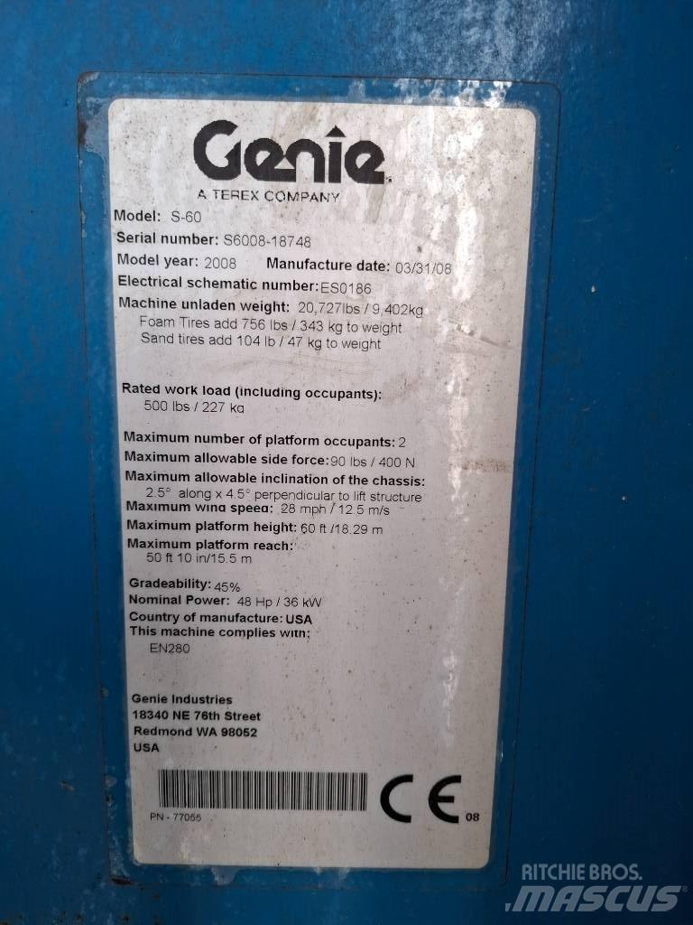 Genie S 60 견인식 전동이동 리프트