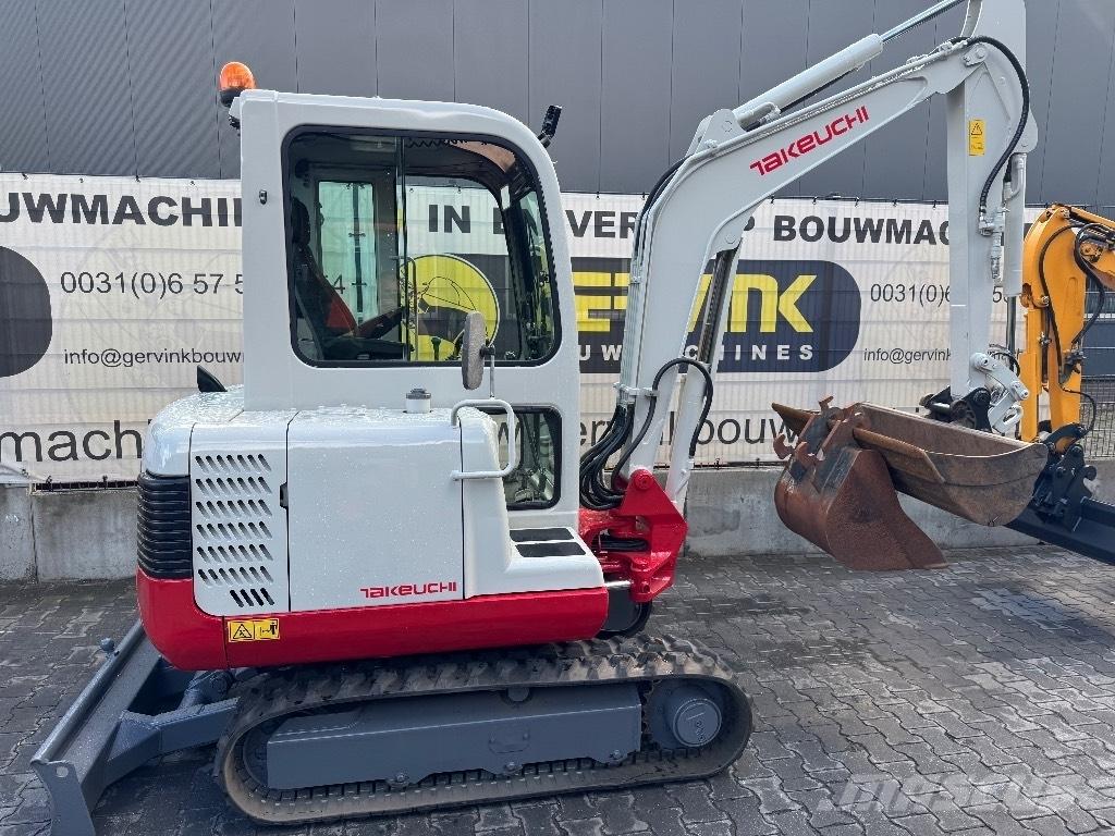 Takeuchi TB125 소형 굴삭기 7톤 미만