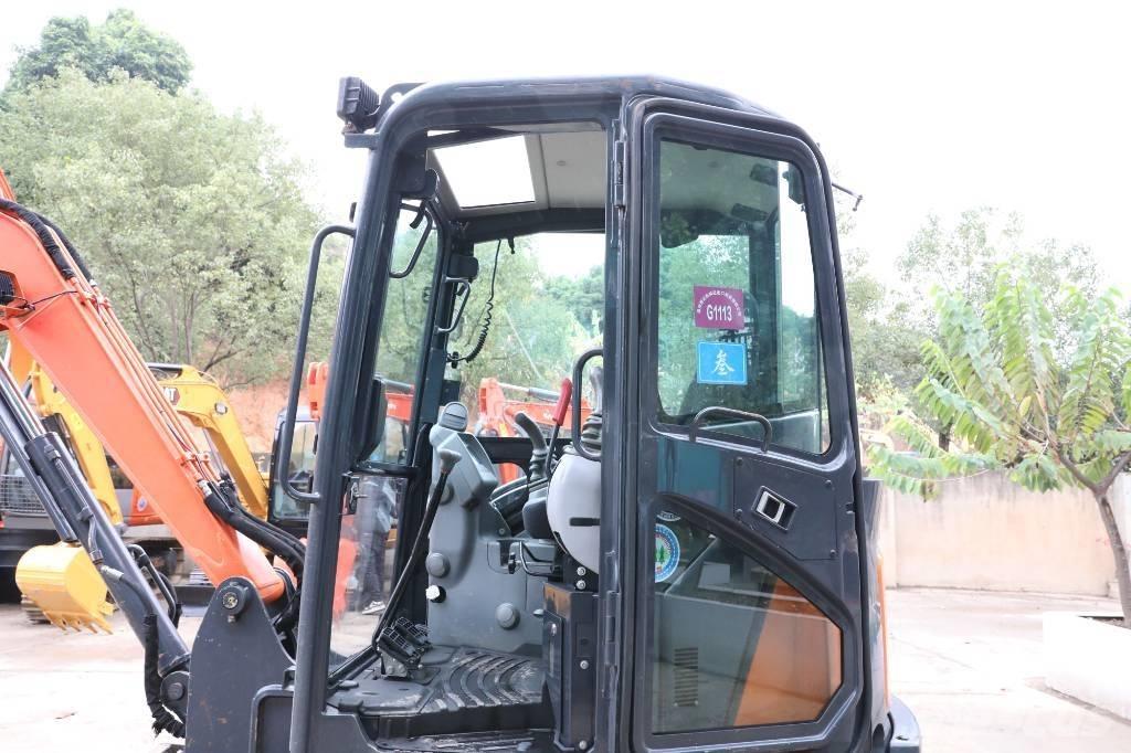 Hitachi ZX 55 USR 소형 굴삭기 7톤 미만