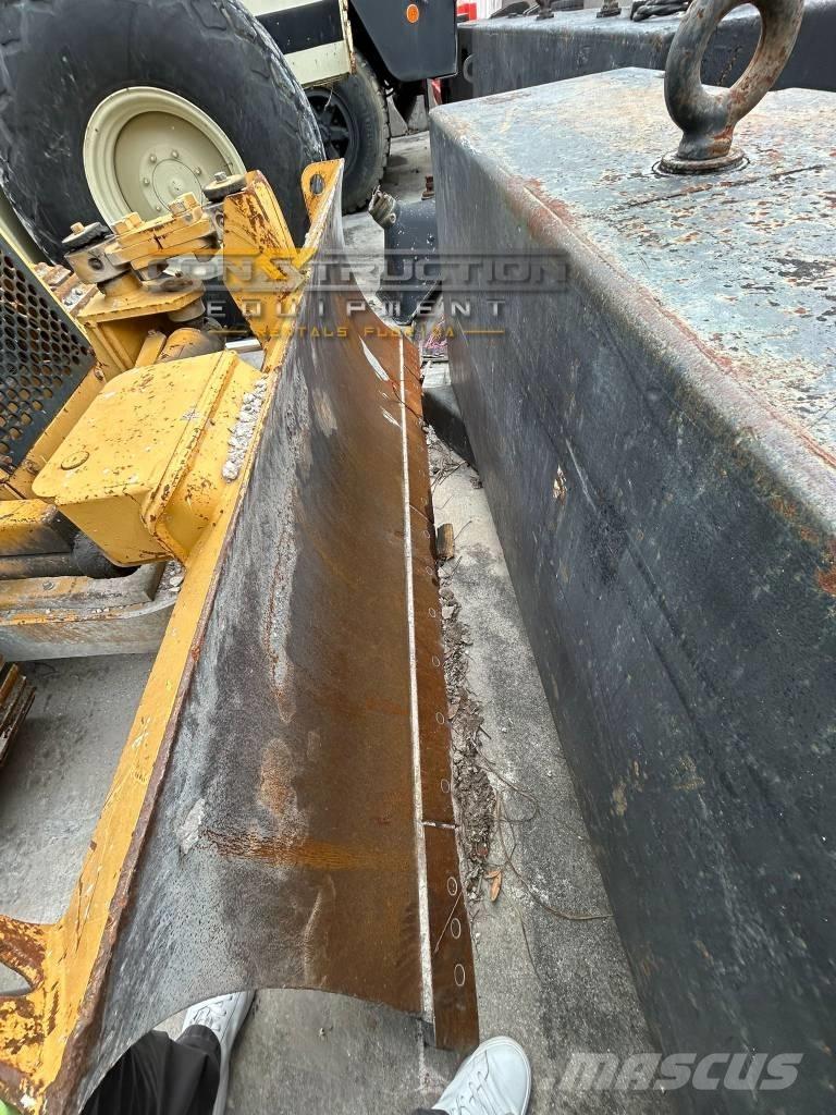 CAT D 3 C III 크롤러 도저