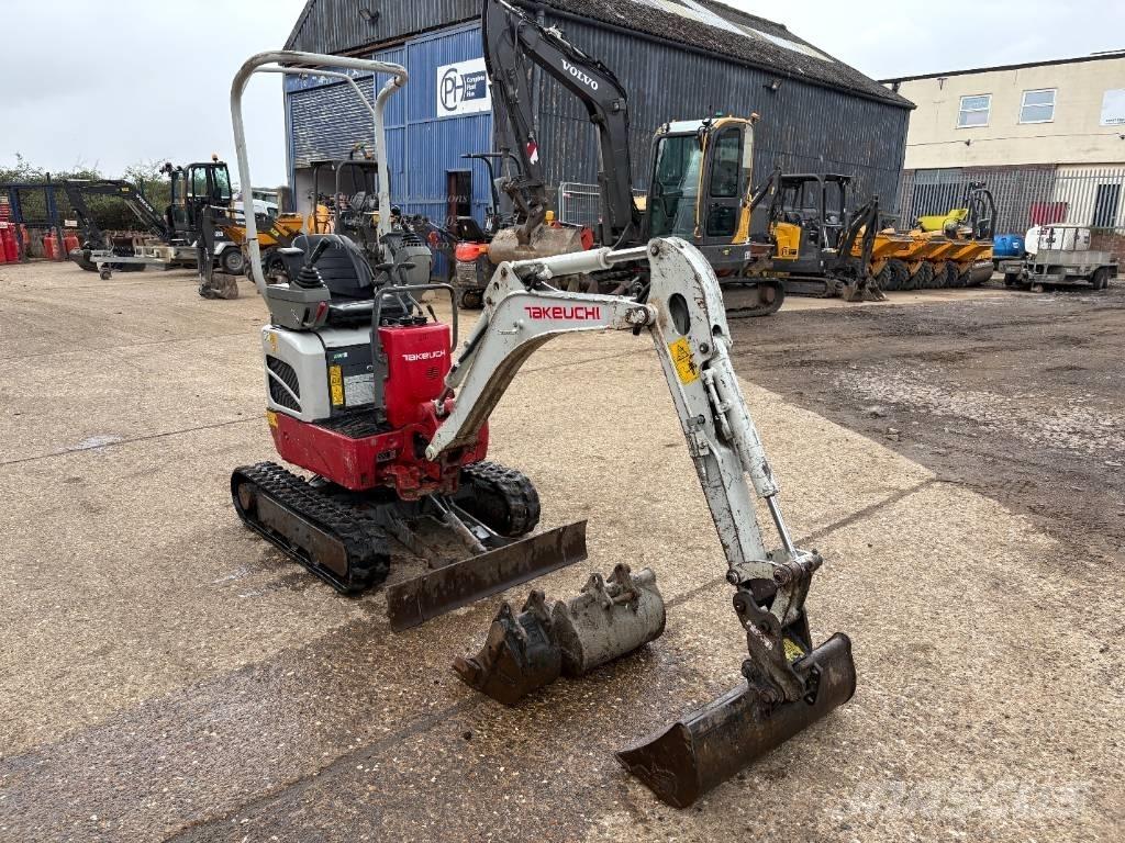 Takeuchi TB 210 R 소형 굴삭기 7톤 미만