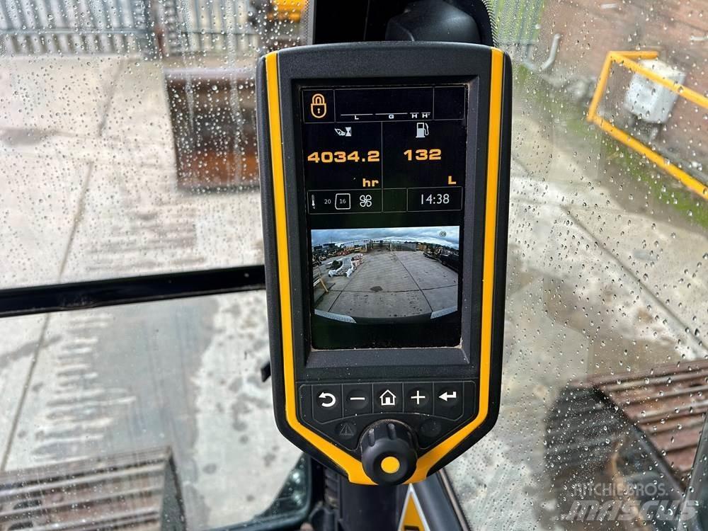 JCB JS160 대형 굴삭기 29톤 이상