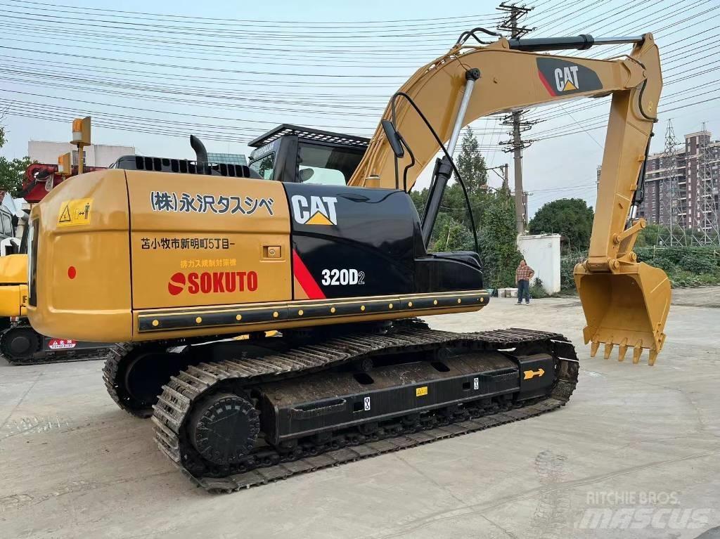 CAT 320 D 대형 굴삭기 29톤 이상