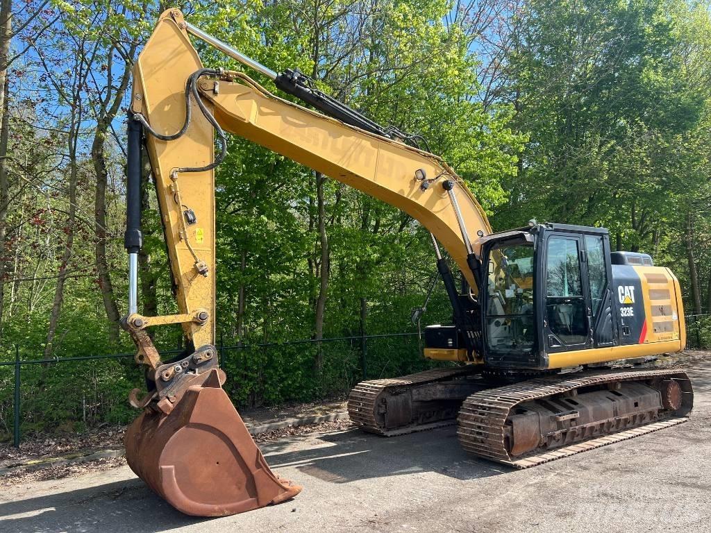 CAT 323 E 대형 굴삭기 29톤 이상