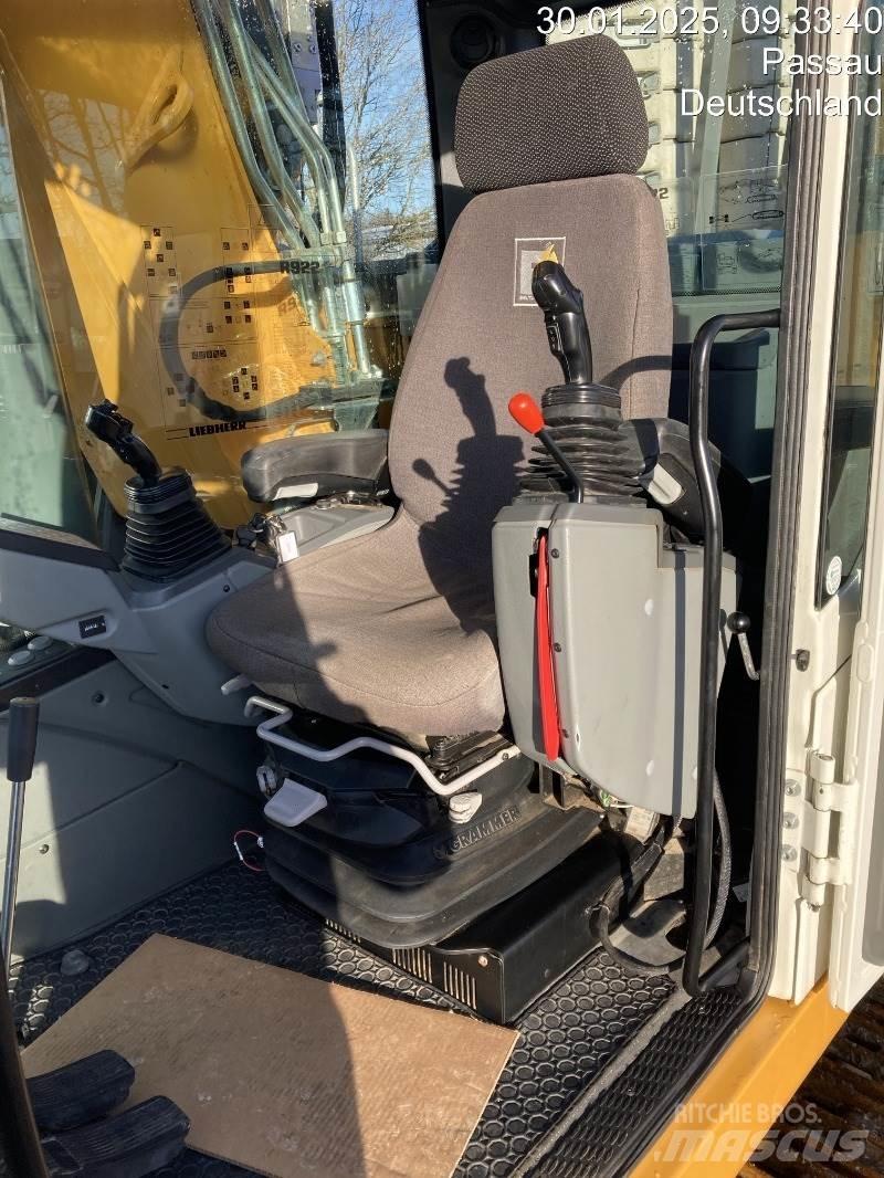 Liebherr R922 대형 굴삭기 29톤 이상