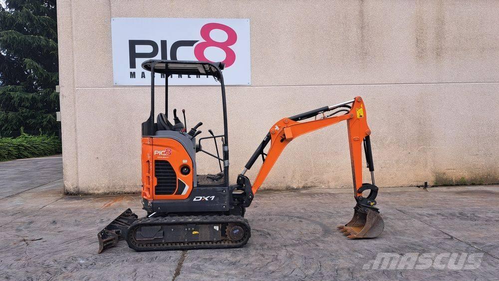 Doosan DX 17 소형 굴삭기 7톤 미만