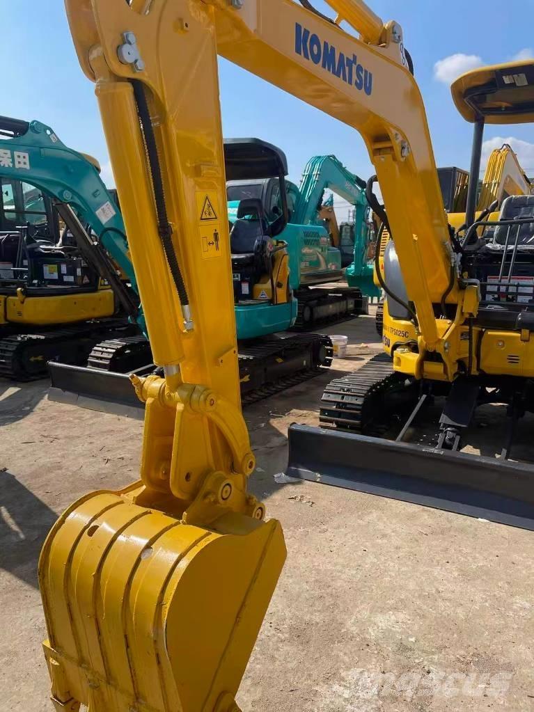 Komatsu PC 35 소형 굴삭기 7톤 미만