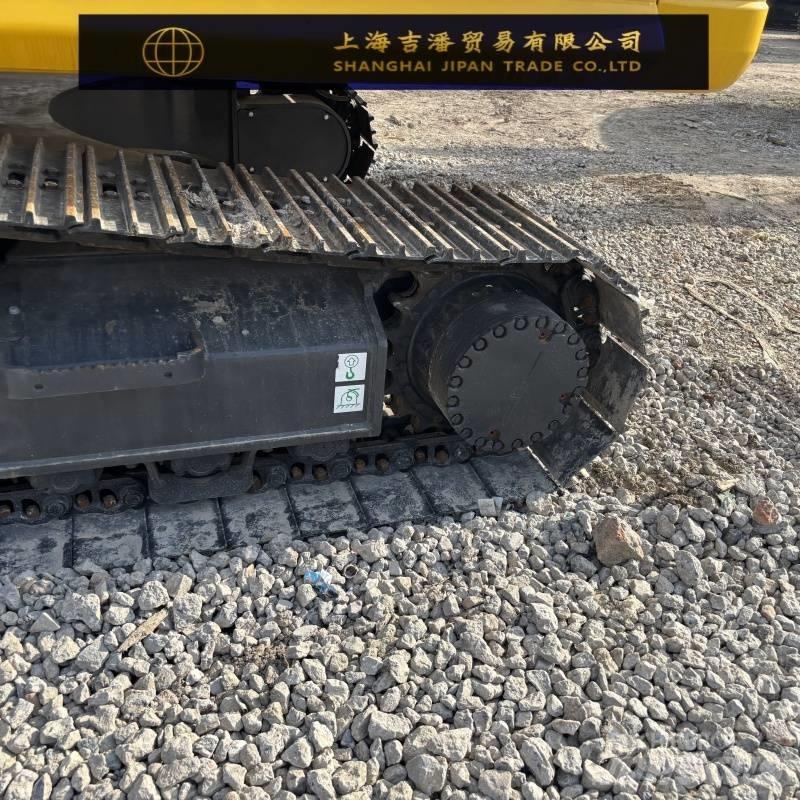 Komatsu PC 240 대형 굴삭기 29톤 이상